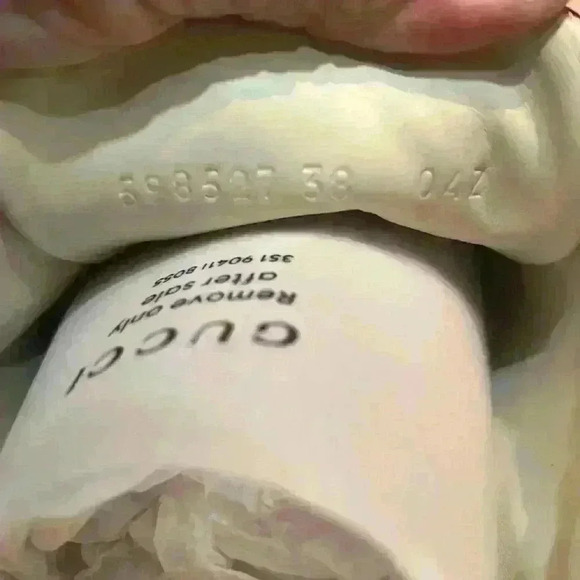 GUCCI woman’s size8 Pink Metallic Sneakers - Picture 6 of 6